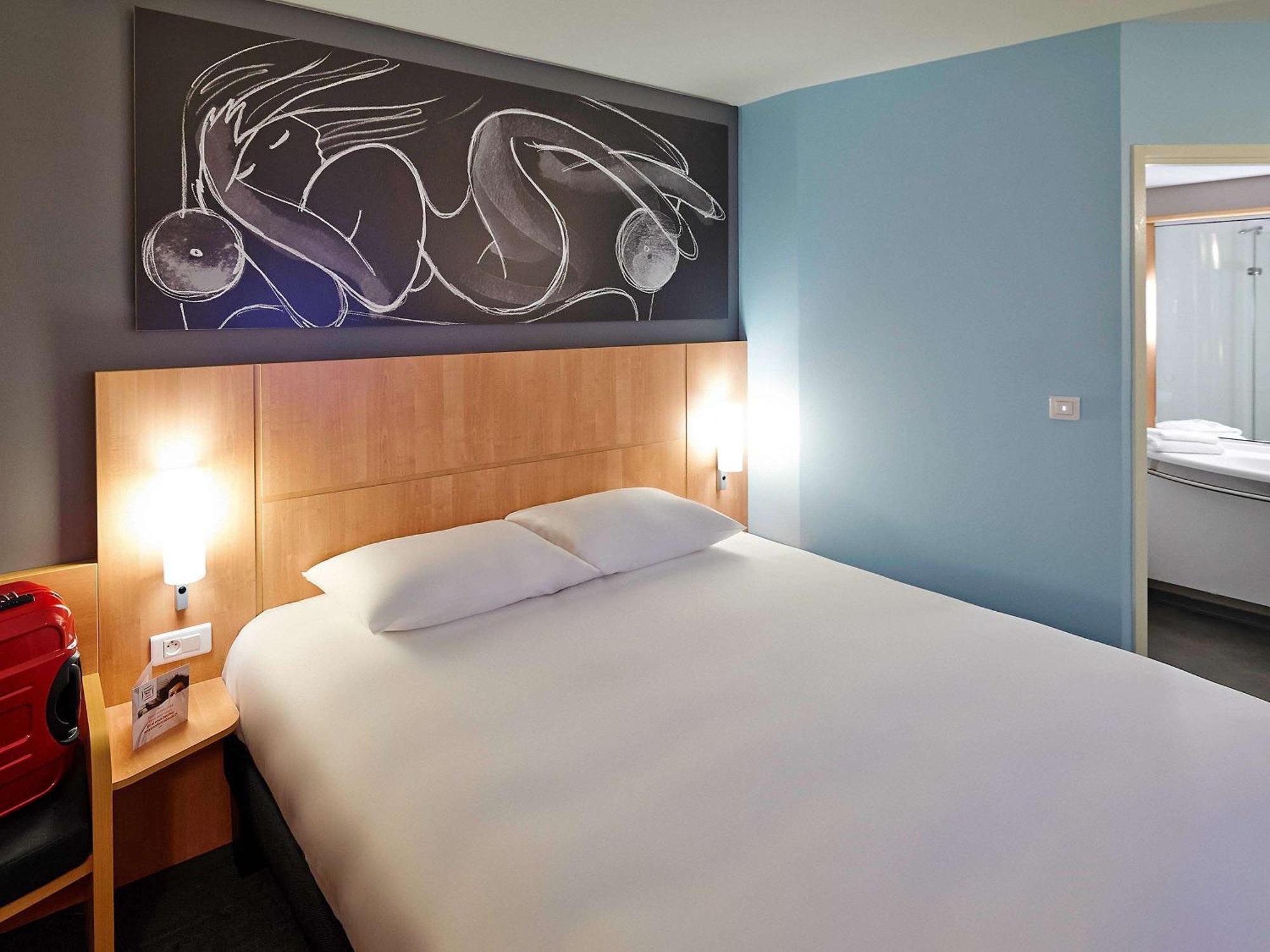 Ibis Les Herbiers Exterior photo